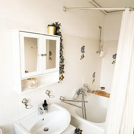 Lejlighed Aesthetic With A Quiet Sense Of Well-being *